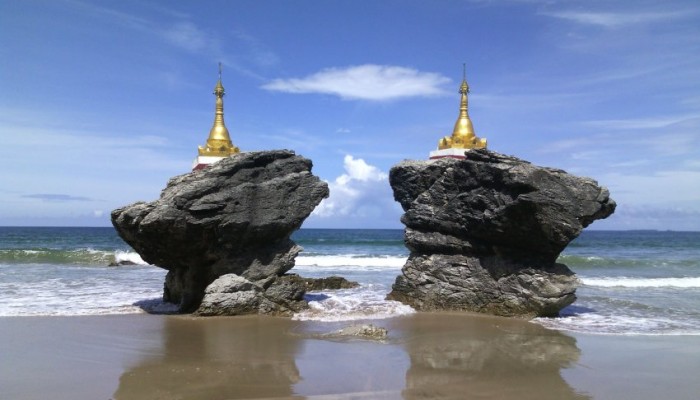 Twin-Pagodas-in-Ngwe-Saung