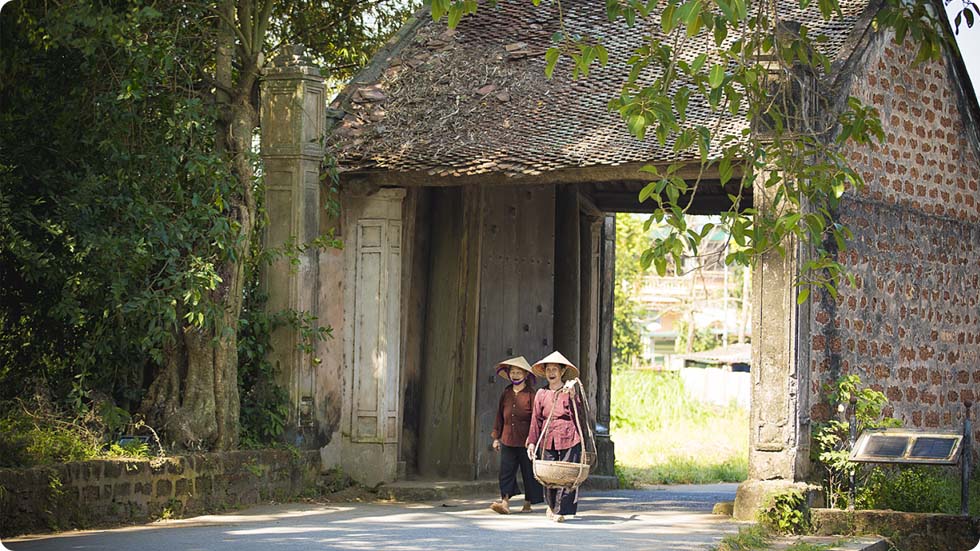 Portão da aldeia de Mong Phu