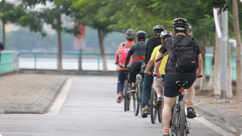 Passeio de bicicleta em Hanói
