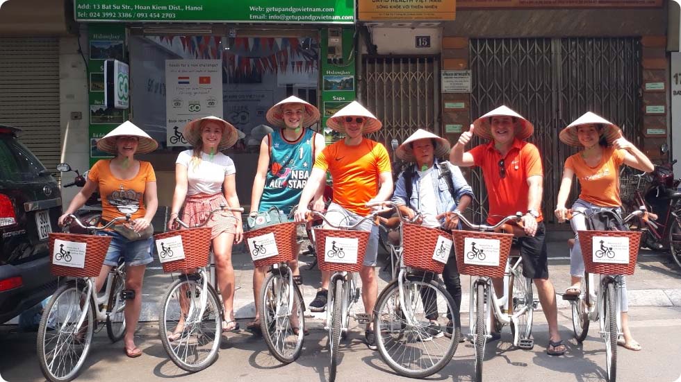 Passeio de bicicleta em Hanói