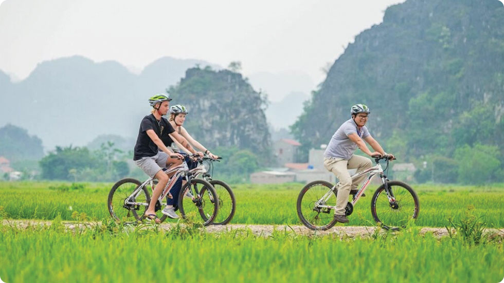 Passeio de bicicleta em Ninh Binh
